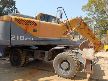 Excavadora de ruedas HYUNDAI