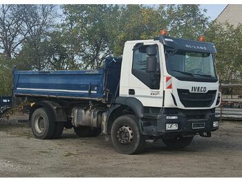 Volquete camión IVECO Trakker