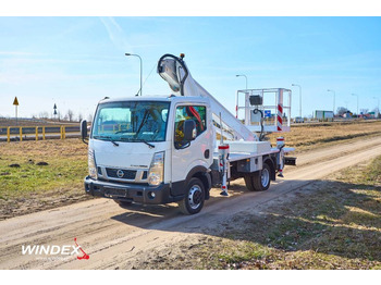 Camión con plataforma elevadora MULTITEL