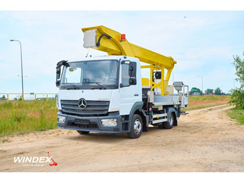 Camión con plataforma elevadora PALFINGER