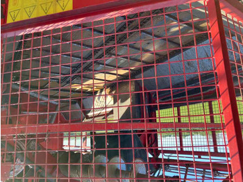Equipo para trabajo del suelo Holmer Holmer T4-40 Self-Propelled Sugarbeet Harvester: foto 3