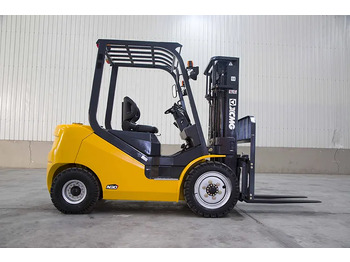 Carretilla todo terreno nuevo XCMG XCB30 3 ton hydraulic Fork Lift Truck Forklift With Attachments: foto 4