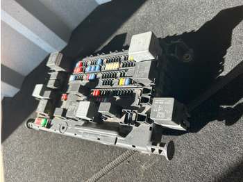 Fusible DAF XF 106 FUSE BOX: foto 4 Fusible DAF XF 106 FUSE BOX: foto 4