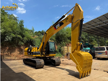 Excavadora de cadenas CATERPILLAR 320D2
