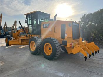 Grader CATERPILLAR 140H