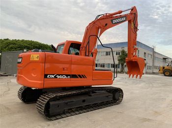 Excavadora de cadenas DOOSAN DX140