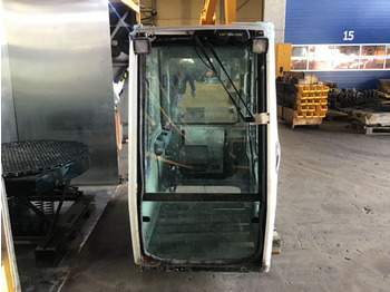 Cabina e interior LIEBHERR