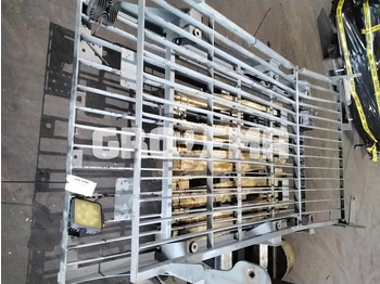 Cabina e interior LIEBHERR