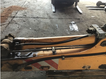 Cilindro hidráulico LIEBHERR