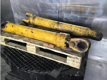 Cilindro hidráulico LIEBHERR