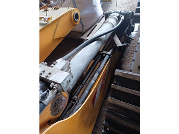 Cilindro hidráulico LIEBHERR