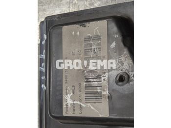 Salpicadero Liebherr: foto 3 Salpicadero Liebherr: foto 3