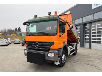 Volquete camión MERCEDES-BENZ Actros 1841