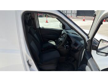 Furgoneta pequeña Fiat Doblo II 1.3 MULTIJET 16V 95PS: foto 5 Furgoneta pequeña Fiat Doblo II 1.3 MULTIJET 16V 95PS: foto 5