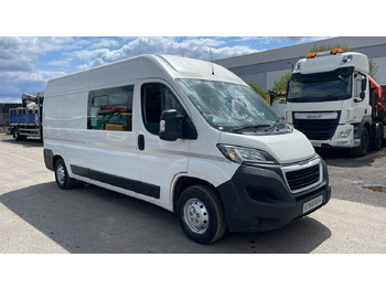 Furgoneta combi PEUGEOT Boxer
