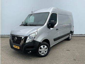 Furgón NISSAN