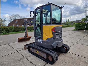Miniexcavadora Volvo ECR25D met 2562 uur: foto 3