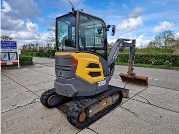 Miniexcavadora Volvo ECR25D met 2562 uur: foto 4