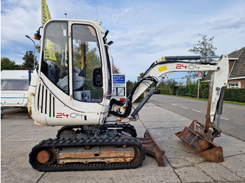 Miniexcavadora WACKER NEUSON 2404RD kan op een berghelling werken: foto 4
