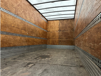 Camión caja cerrada DAF CF85.410: foto 5