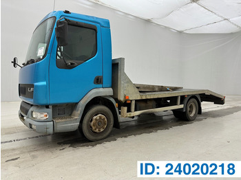 Portavehículos camión DAF LF 45
