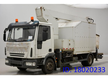 Camión con plataforma elevadora IVECO EuroCargo 120E