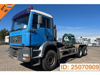 Multibasculante camión MAN TGA 26.410