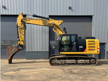 Excavadora de cadenas CATERPILLAR 323EL