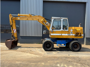 Excavadora de ruedas LIEBHERR A 900