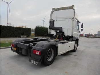 Cabeza tractora DAF CF 400 CF85-400: foto 4