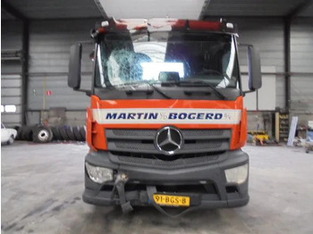 Cabeza tractora Mercedes-Benz Antos 1832 CABINE SCHADE FOR PARTS: foto 2