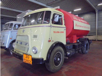 Cisterna camión DAF