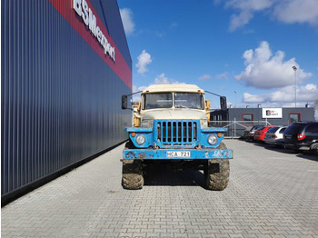 Volquete camión Ural Ural 4320 dump truck: foto 2