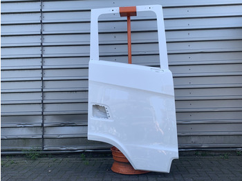 Puerta y piezas SCANIA S