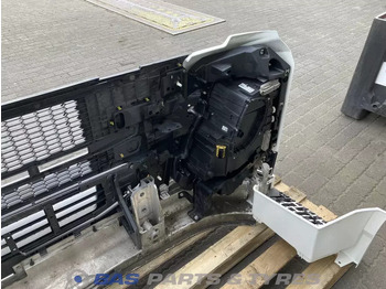 Parachoques para Camión Volvo FM5 Bumper Volvo 82491840: foto 4 Parachoques para Camión Volvo FM5 Bumper Volvo 82491840: foto 4