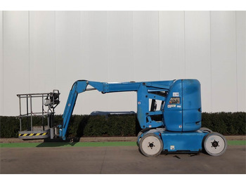 Plataforma articulada MANITOU