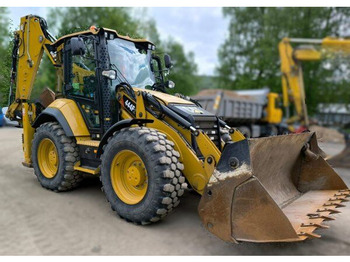 Retroexcavadora CATERPILLAR
