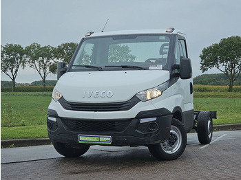 Vehículo comercial ligero IVECO Daily 35s12