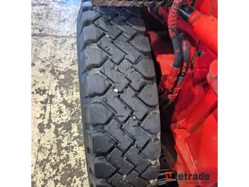 Leasing financiero de  Gaffeltruck MANITOU MC 30 leasing Gaffeltruck MANITOU MC 30: foto 4
