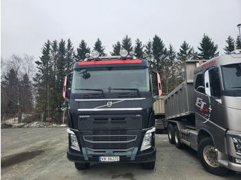 Volquete camión VOLVO FH