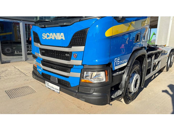 Leasing financiero de Scania P 360 6x2 palfinger abroll tipper - steering axle  leasing Scania P 360 6x2 palfinger abroll tipper - steering axle: foto 2