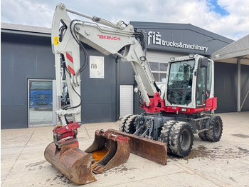 Excavadora de ruedas TAKEUCHI