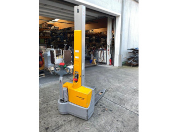 Apilador JUNGHEINRICH EJC