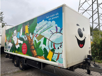 Caja cerrada remolque