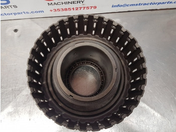 Embrague y piezas Ford New Holland 40 And Ts Series Rear Clutch Housing 82036853, 82016096: foto 4