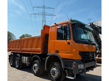 Leasing financiero de  Mercedes-Benz Mercedes-Benz Actros 4144 8x6 Wywrotka Bordmatic | Klimatyzacja | Euro 5 leasing Mercedes-Benz Mercedes-Benz Actros 4144 8x6 Wywrotka Bordmatic | Klimatyzacja | Euro 5: foto 2