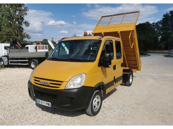 Volquete furgoneta IVECO Daily 35c12