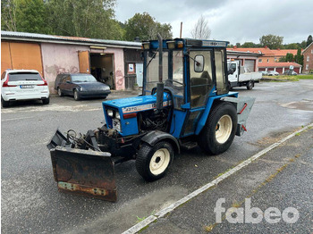 Tractor ISEKI