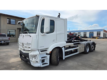 Leasing financiero de Mercedes-Benz Actros 2543 6X2*4 leasing Mercedes-Benz Actros 2543 6X2*4: foto 1