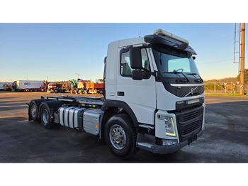 Leasing financiero de Volvo FM410 6X2*4 leasing Volvo FM410 6X2*4: foto 2